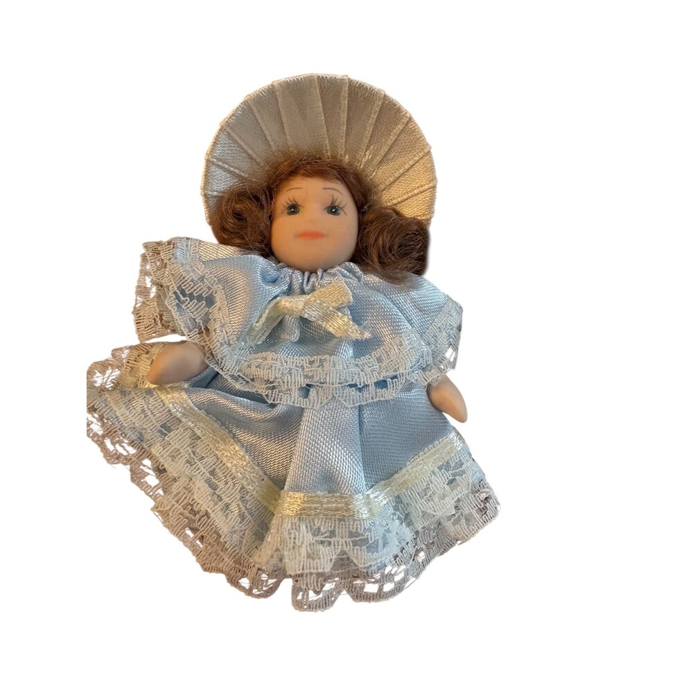Lot of 4 Mini Porcelain Dolls – 3” Southern Belle Style – Vintage Collectible - Picture 6 of 8